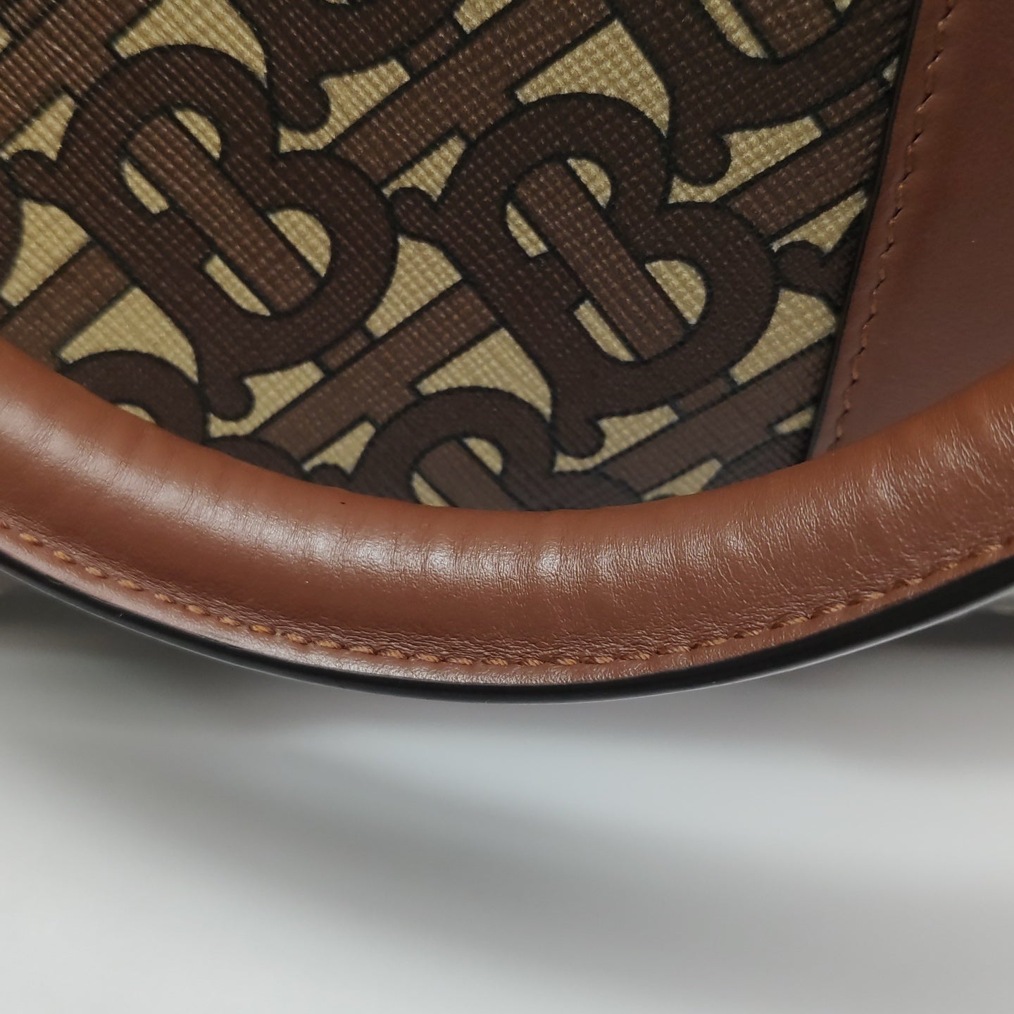 Burberry Crossbody 80226091