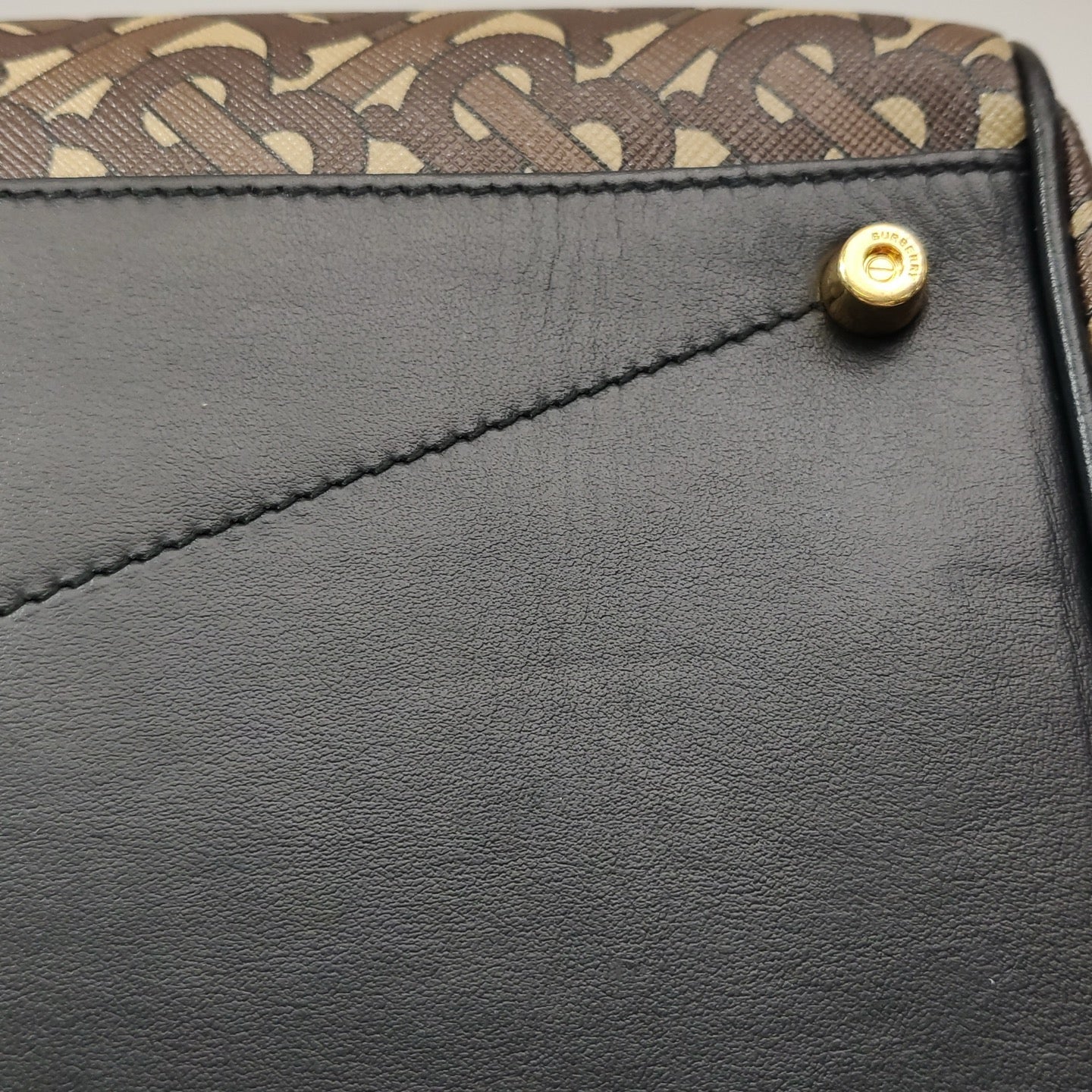 Burberry Crossbody 80226091