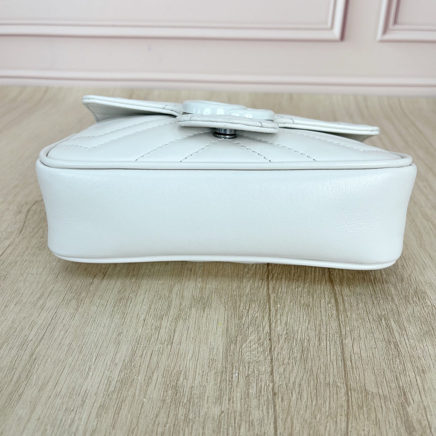 Gucci GG Marmont Collection White 699757 UM8KV 9022
