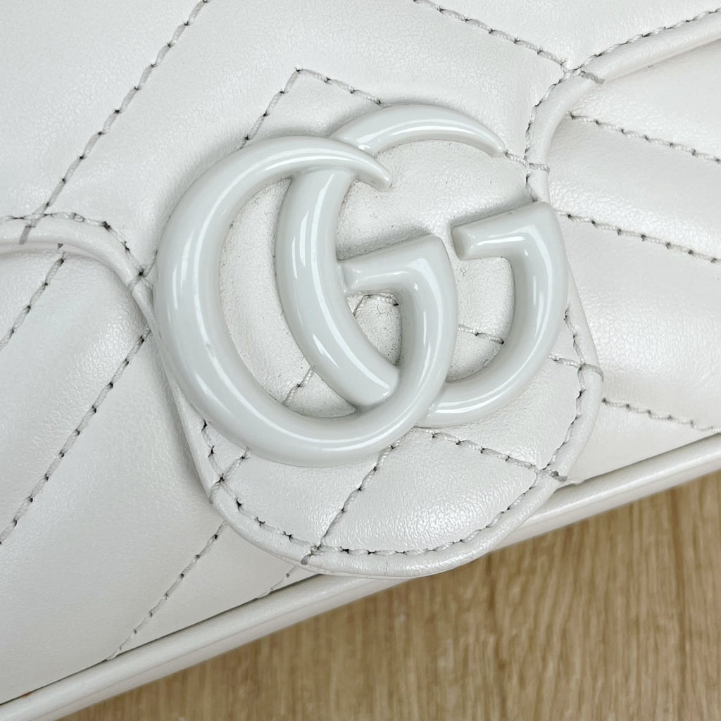 Gucci GG Marmont Collection White 699757 UM8KV 9022