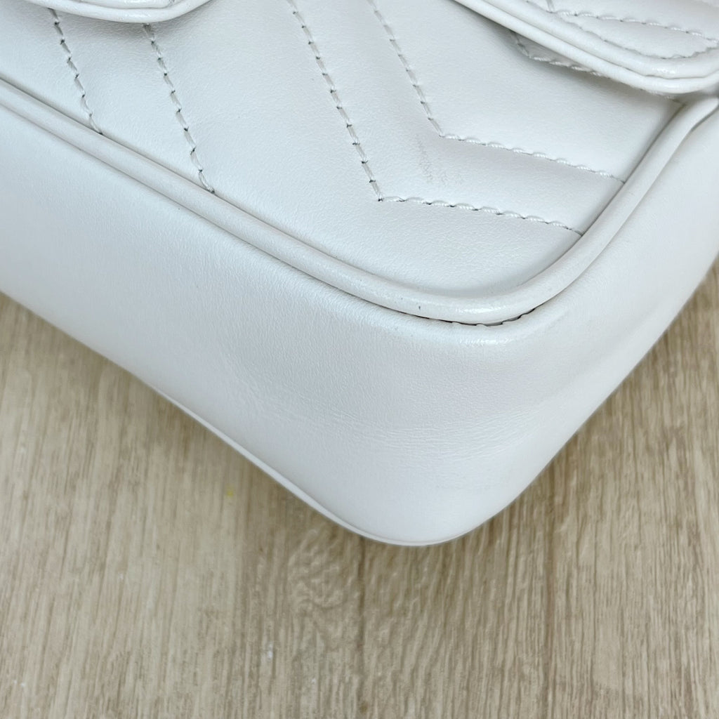 Gucci GG Marmont Collection White 699757 UM8KV 9022