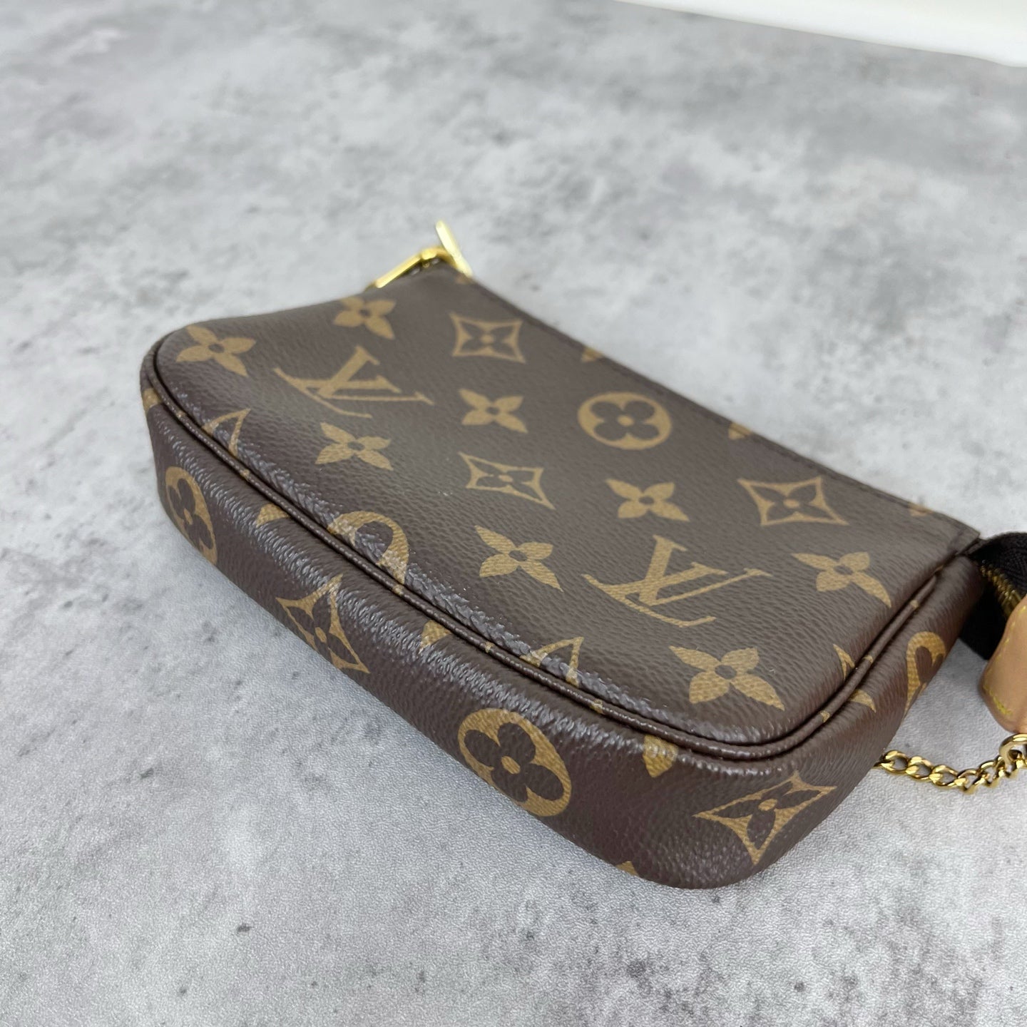 Louis Vuitton Mini Pochette Accessories M58009