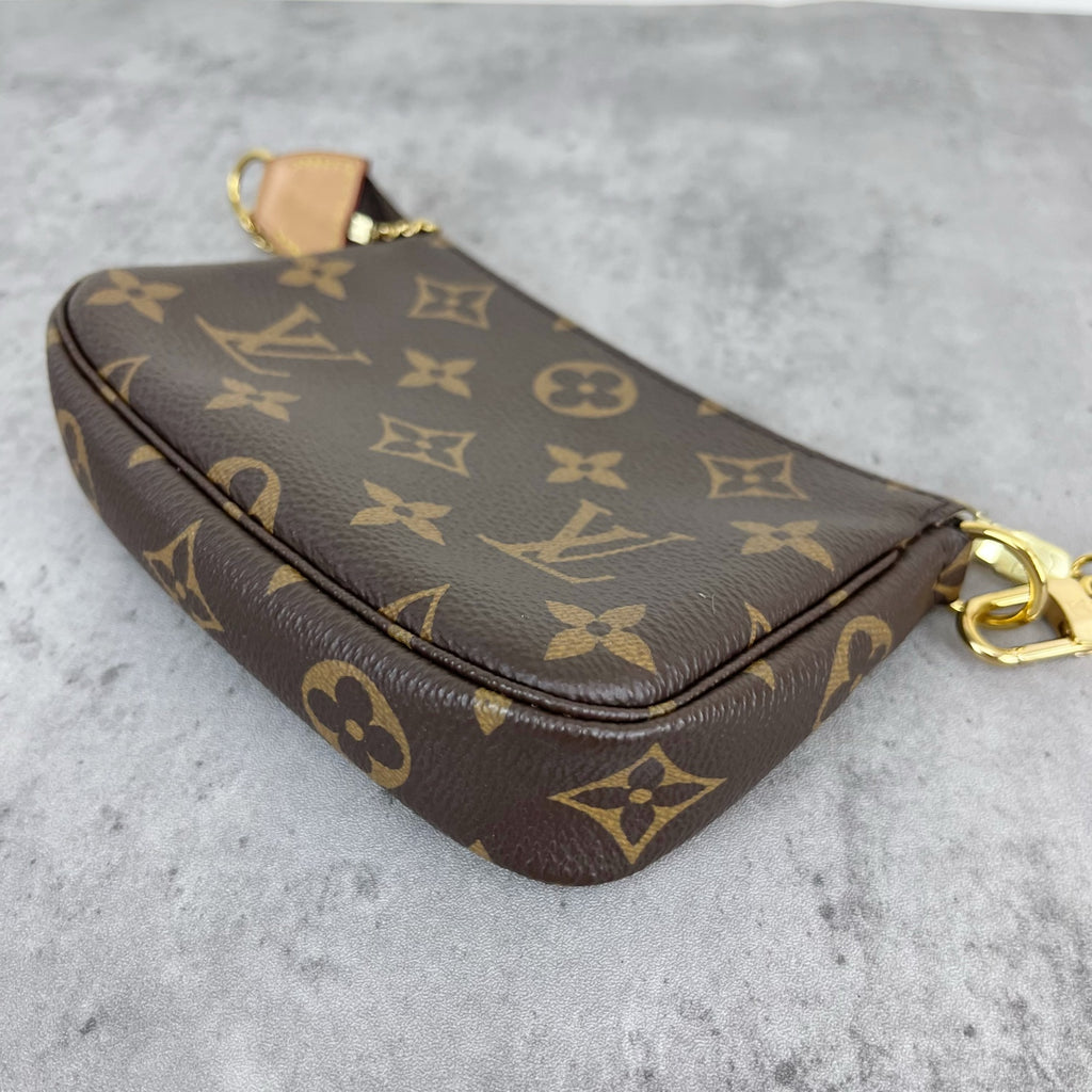 Louis Vuitton Mini Pochette Accessories M58009