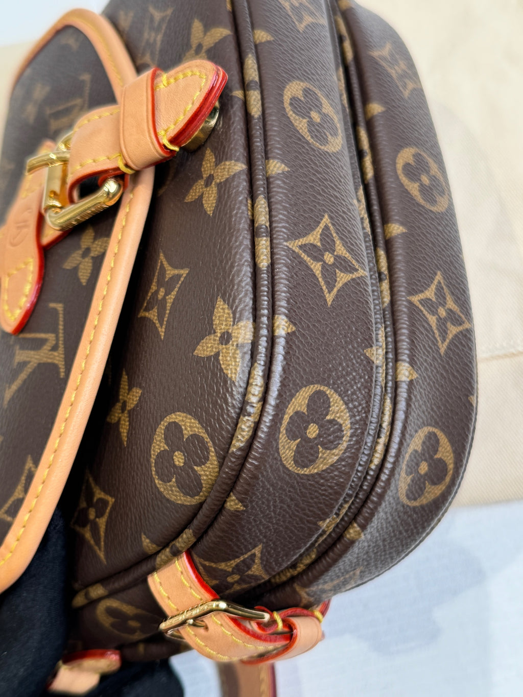 Louis Vuitton Crossbody