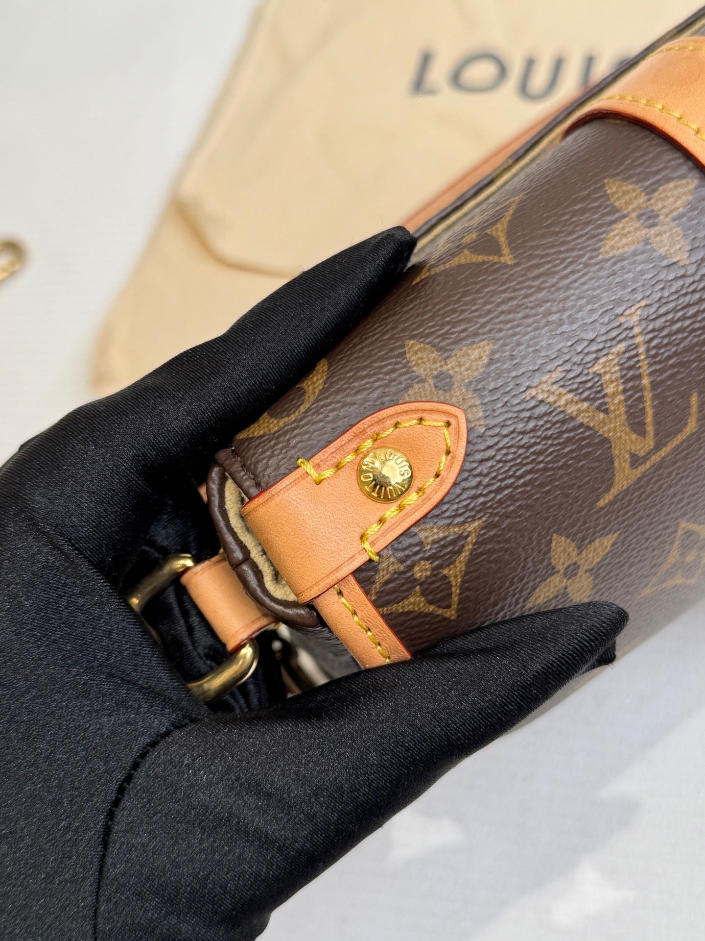 Louis Vuitton Crossbody