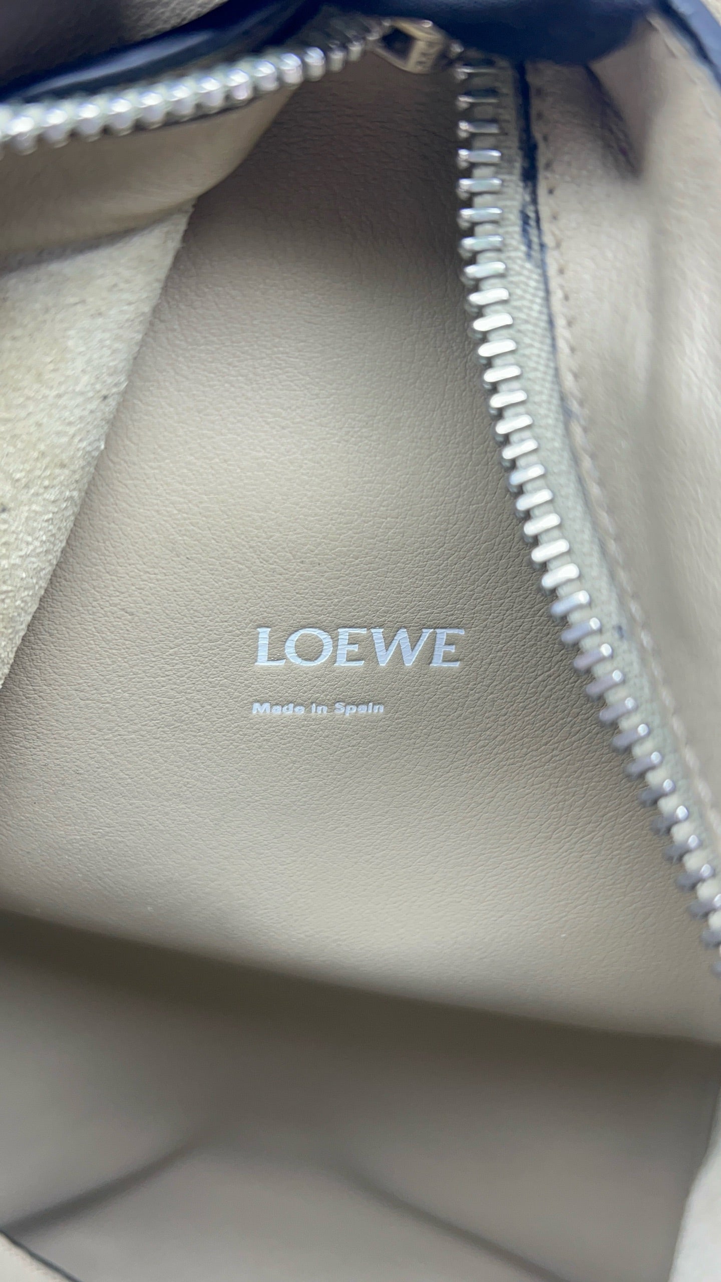 Loewe Yellow
