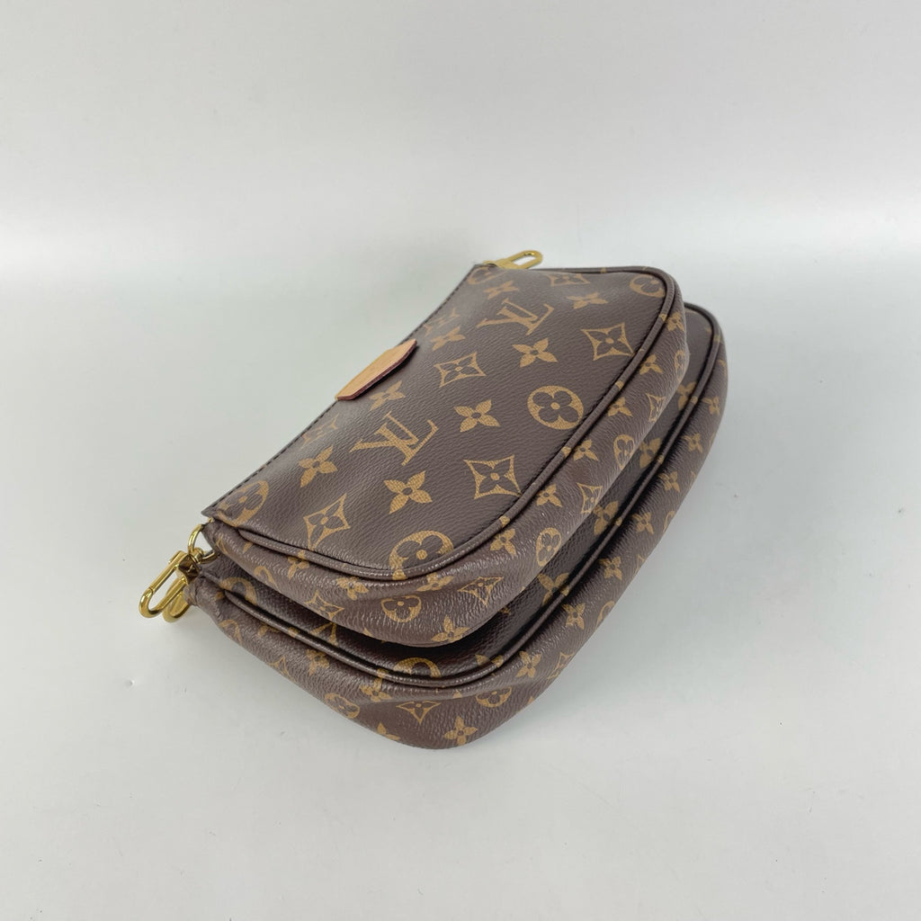 Louis Vuitton Green Crossbody M44813