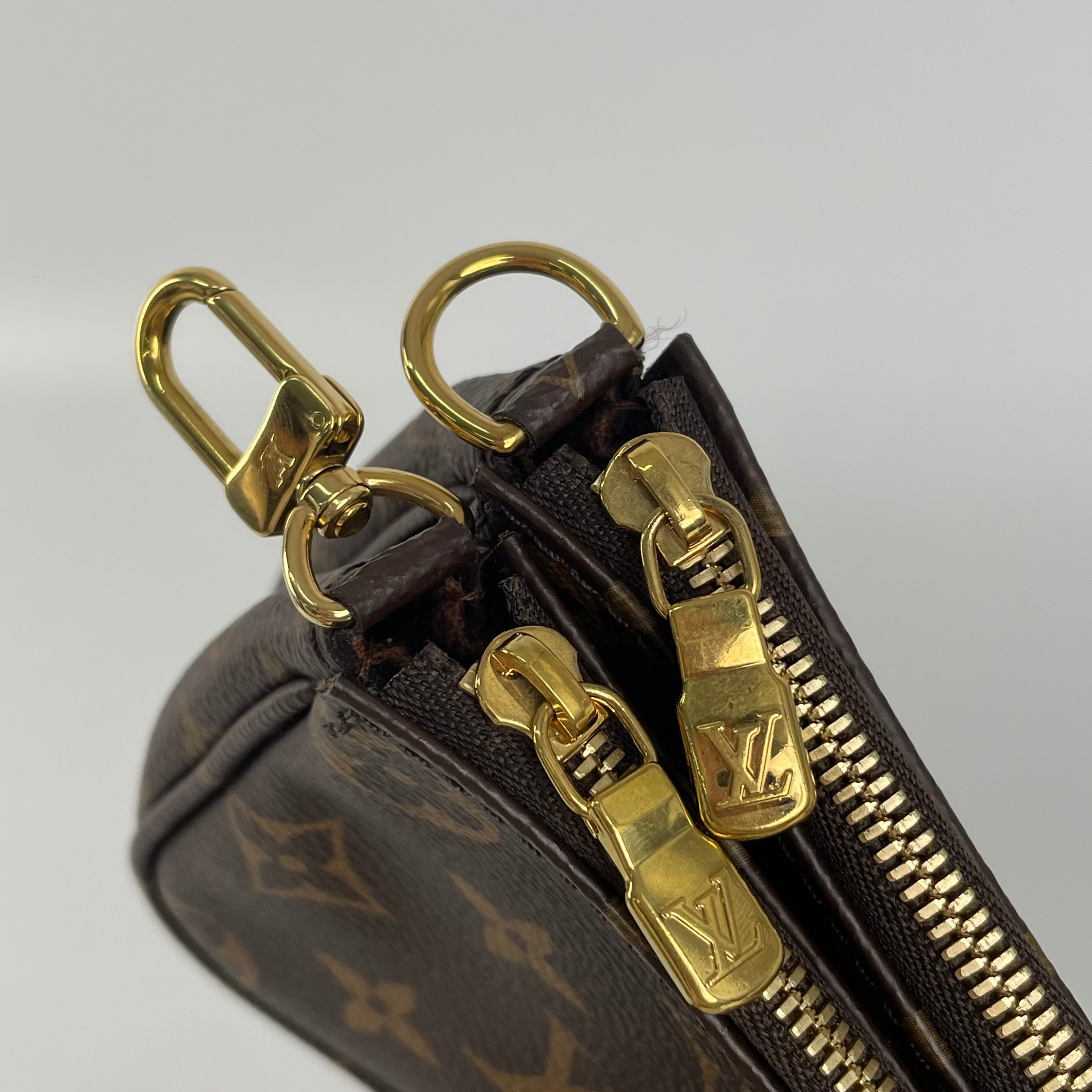 Louis Vuitton Green Crossbody M44813