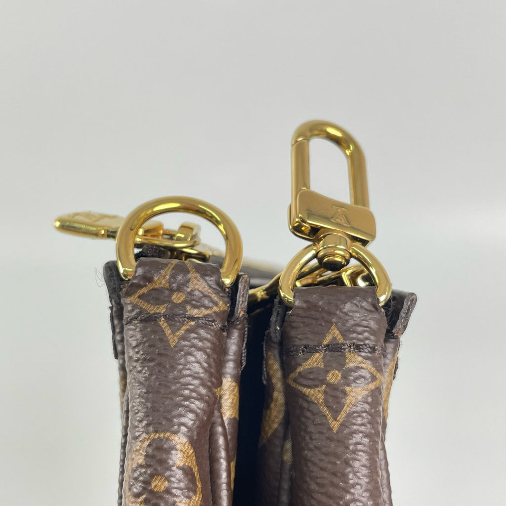 Louis Vuitton Green Crossbody M44813