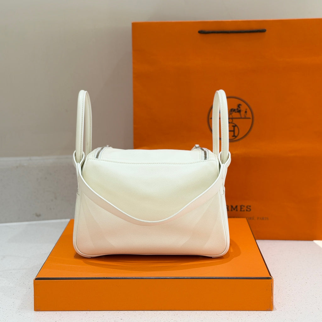Hermes White