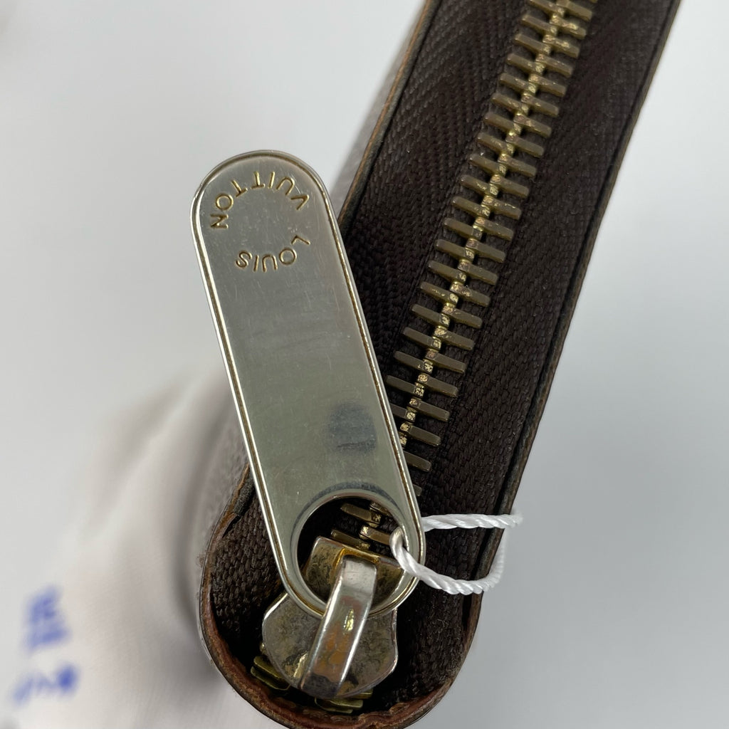 Louis Vuitton Clutch