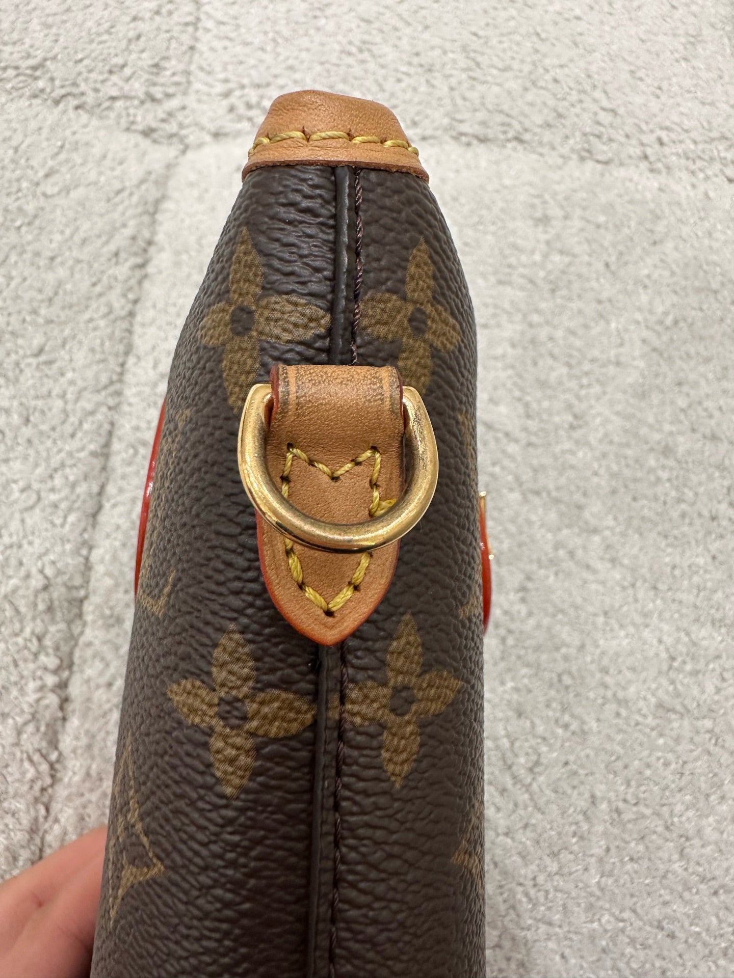 Louis Vuitton Fold Me 14.5 x 18 x 6.5 M80874