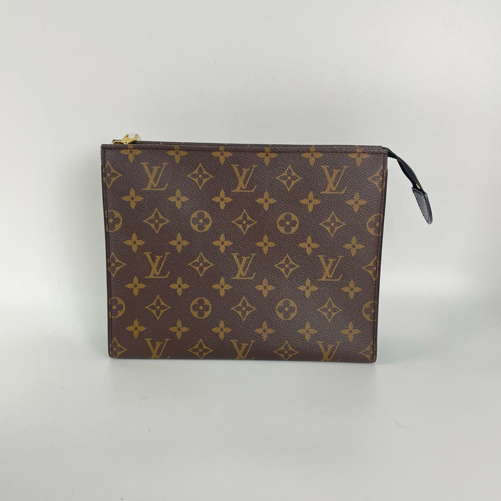 Louis Vuitton Clutch