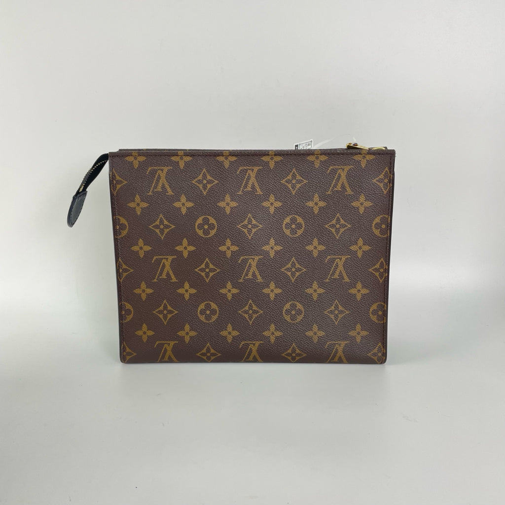 Louis Vuitton Clutch