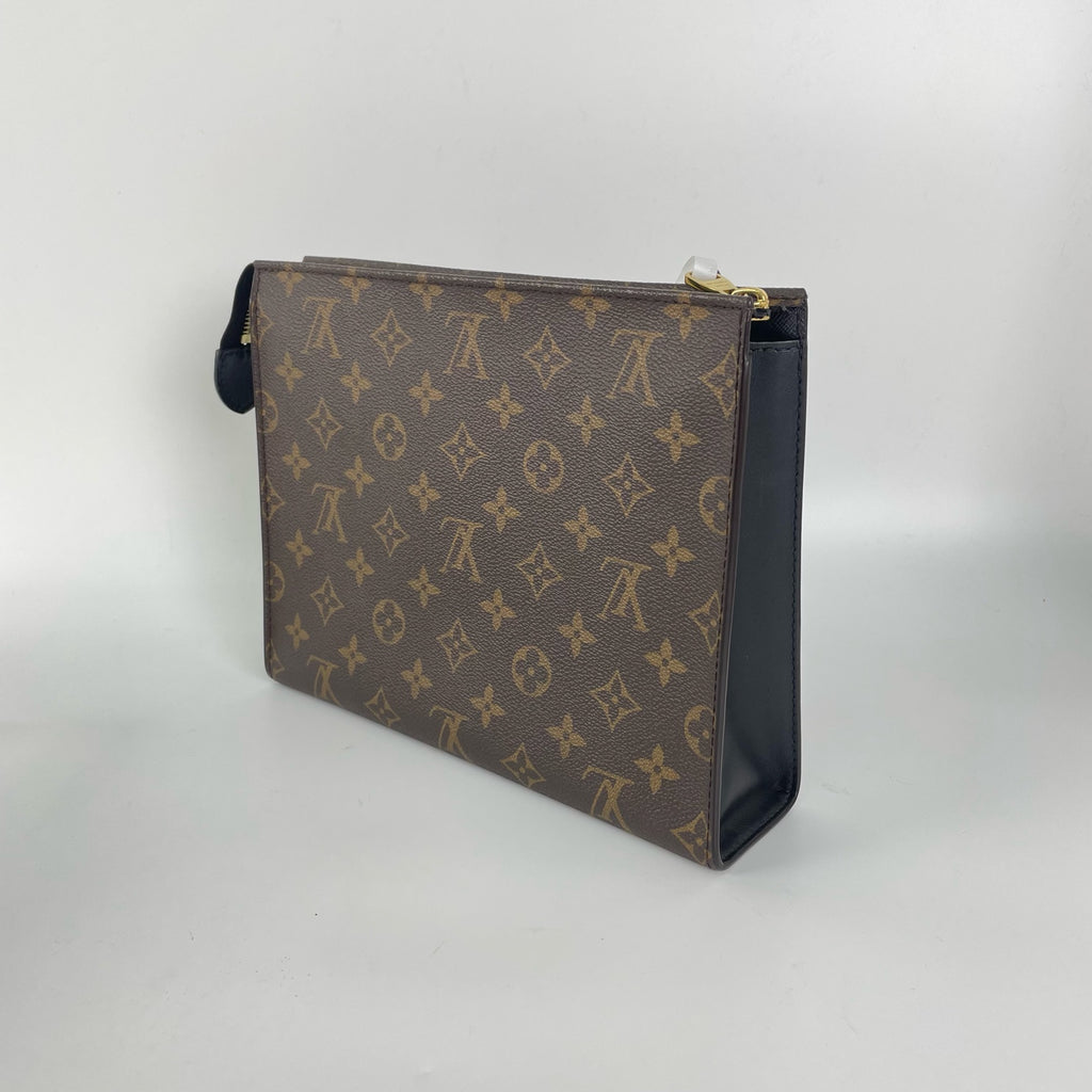 Louis Vuitton Clutch