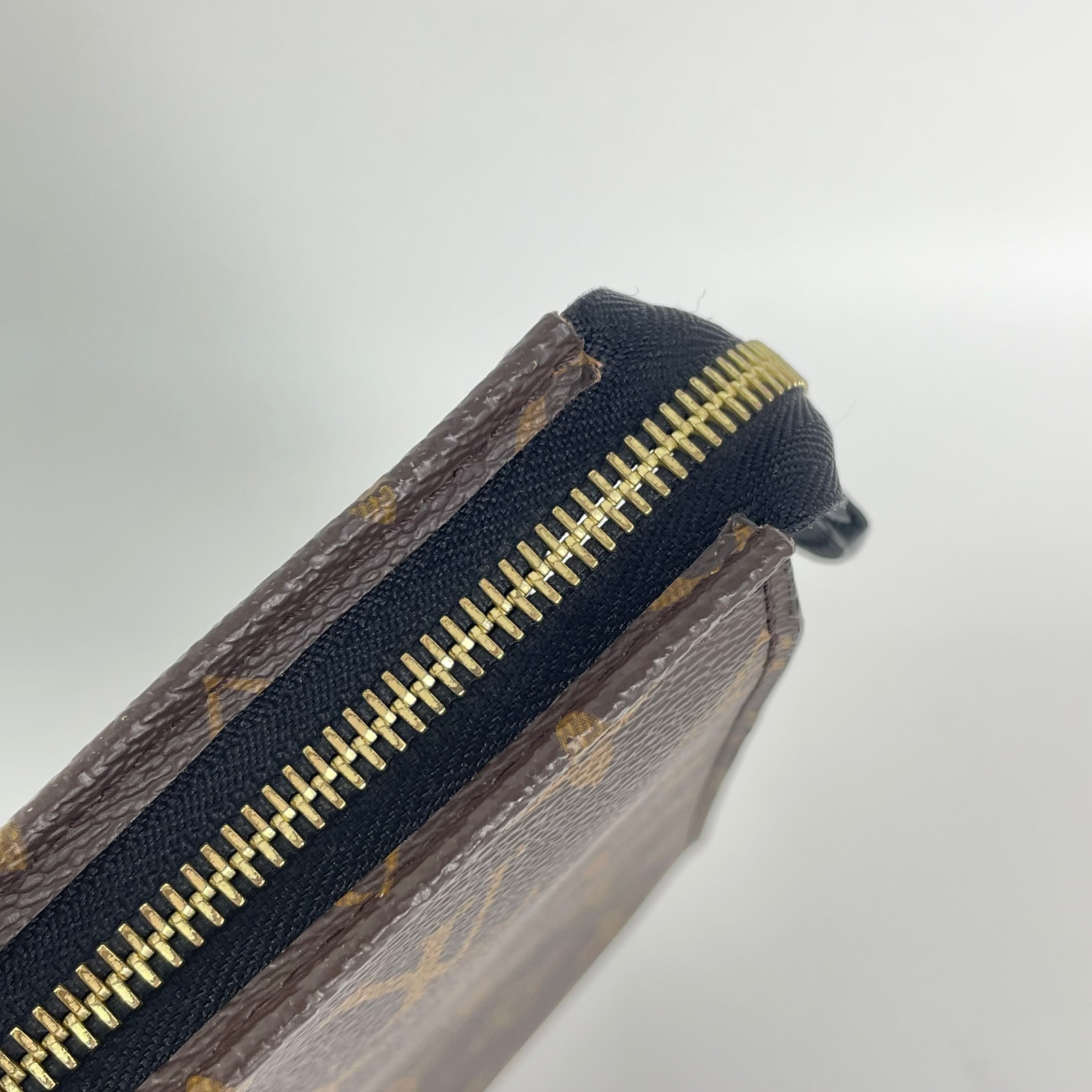 Louis Vuitton Clutch