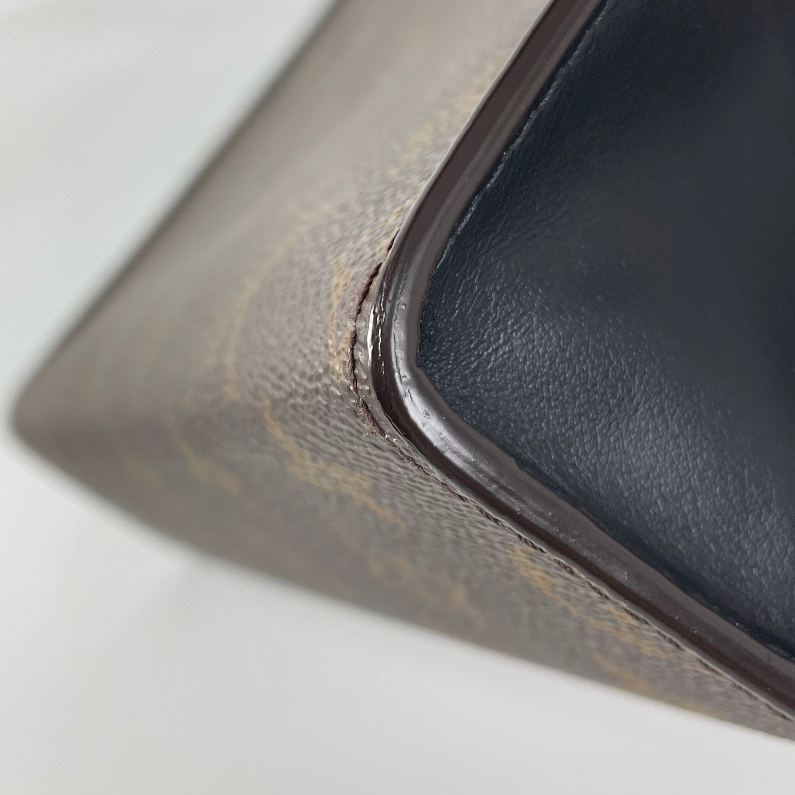 Louis Vuitton Clutch