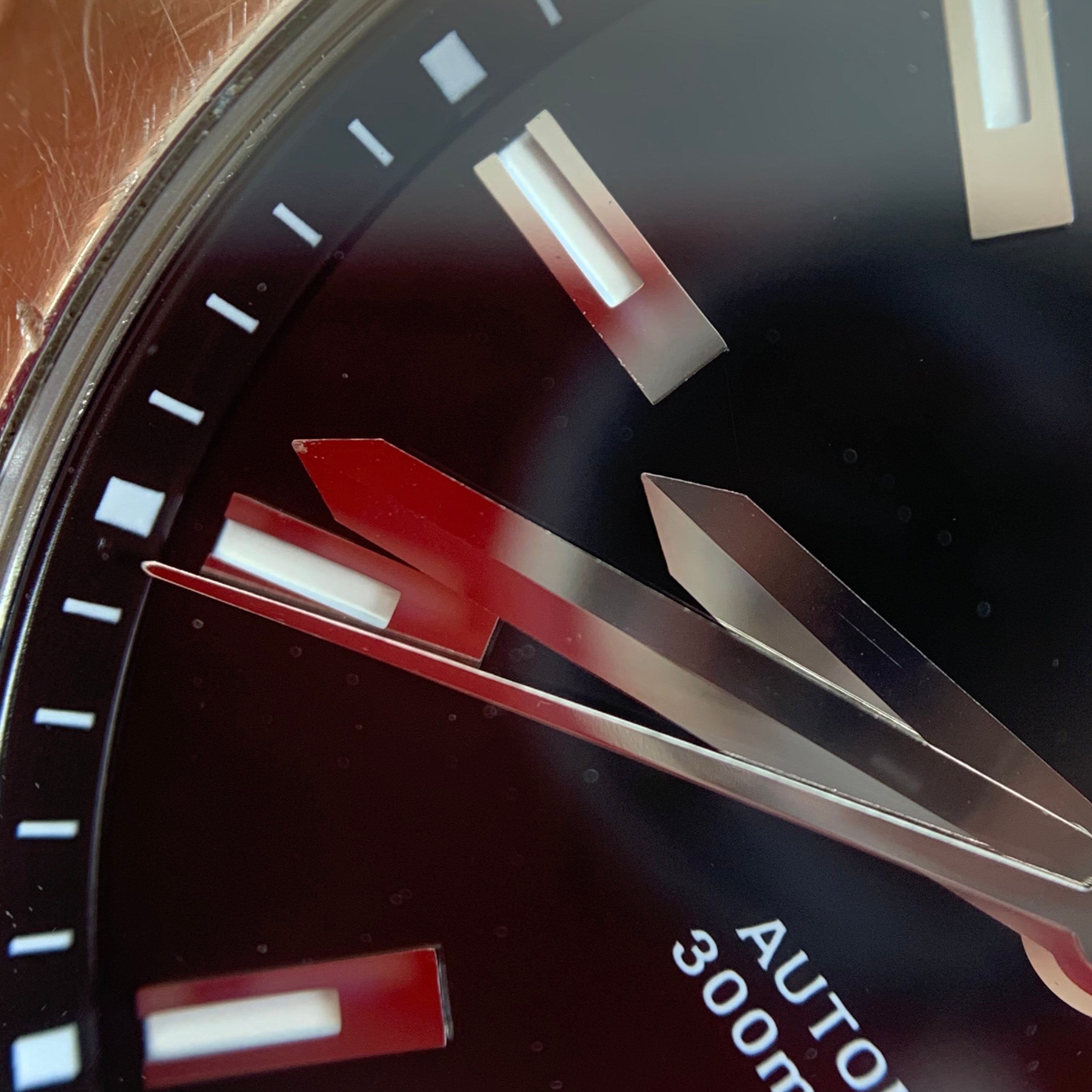 Longines Conquest Series 39.00 MM L3.656.4.56.6