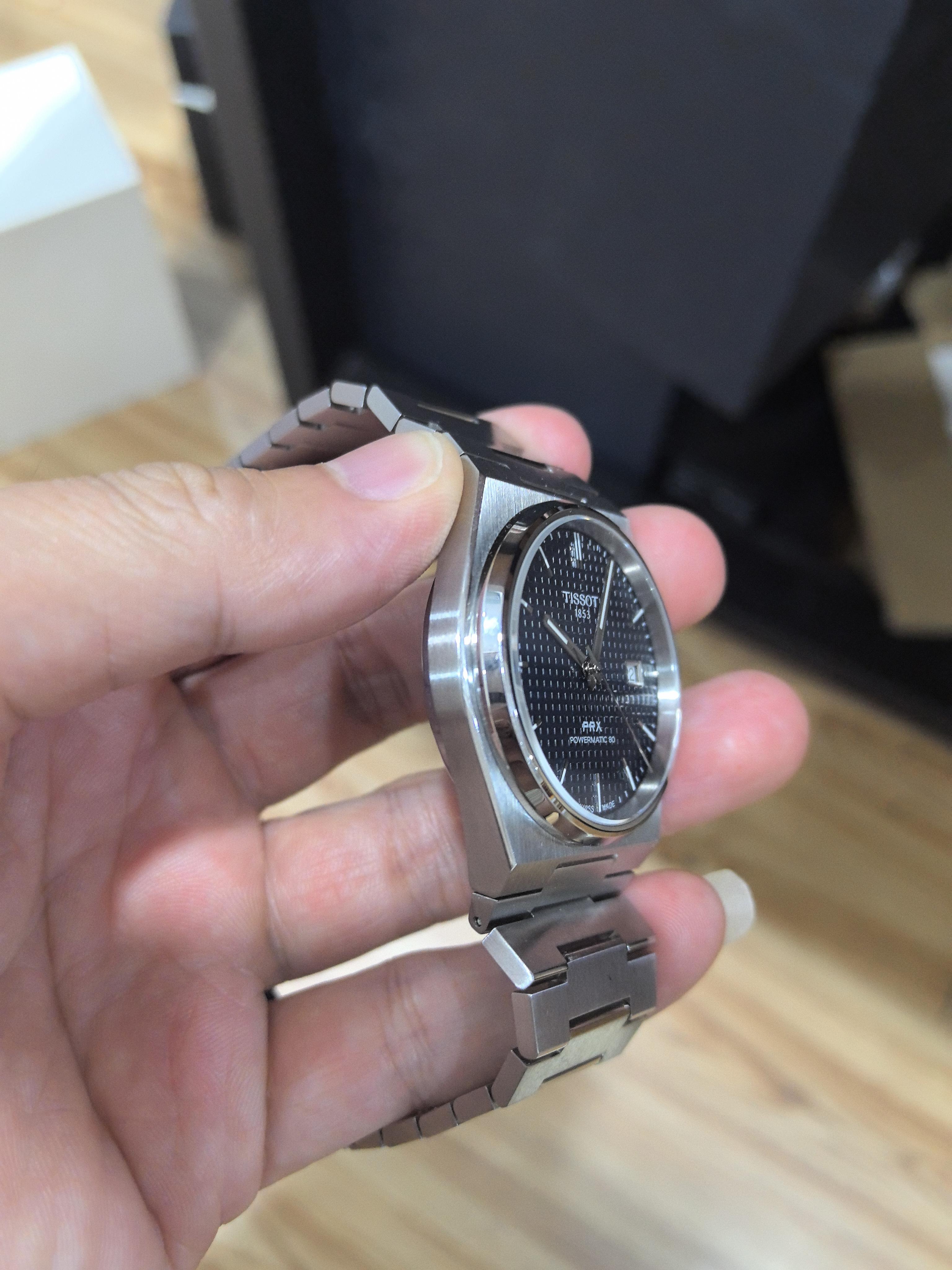 Tissot Classic Automatic (self-winding) watch 40 millimeters T137.407.11.041.00