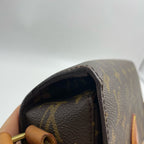 Louis Vuitton Saddle Bag