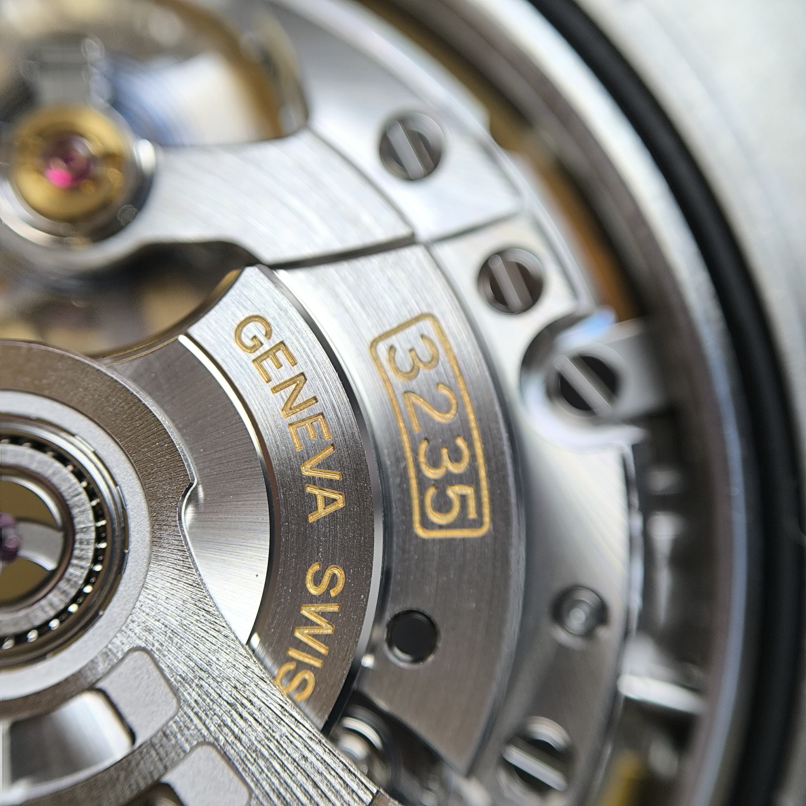 Rolex Log type 41 millimeters m126334-0028