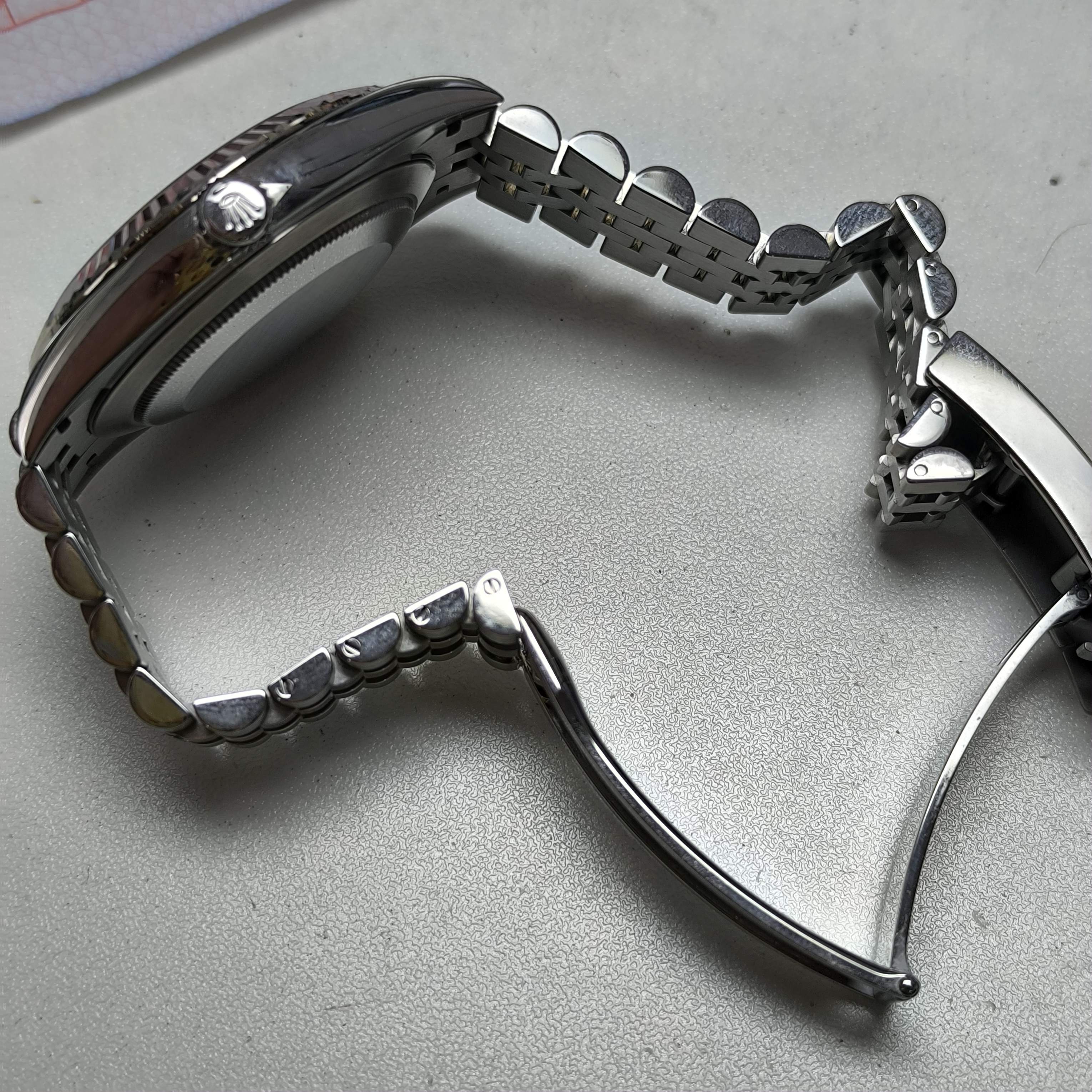 Rolex Log type 41 millimeters m126334-0028