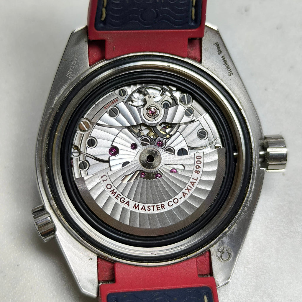 Omega Seahorse 43.5 millimeters 215.32.43.21.04.001