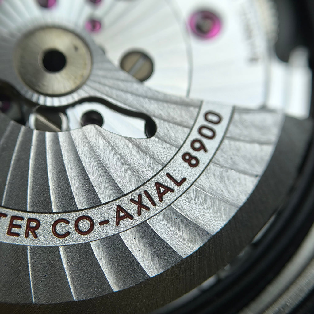 Omega Seahorse 43.5 millimeters 215.32.43.21.04.001
