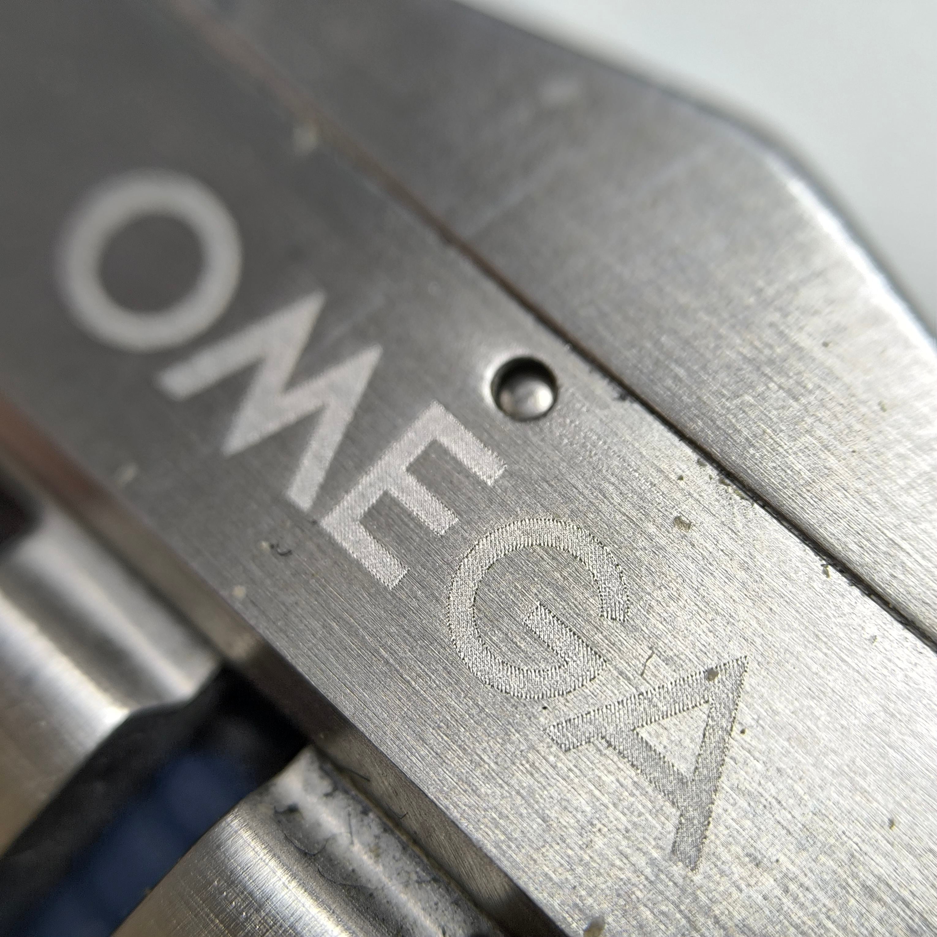 Omega Seahorse 43.5 millimeters 215.32.43.21.04.001