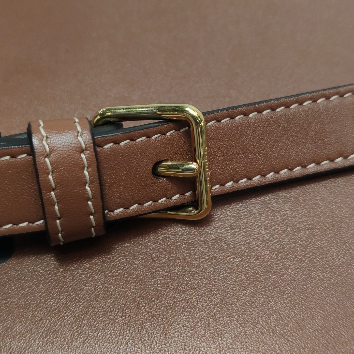 Celine Crossbody CONF.198263DU3.04LU