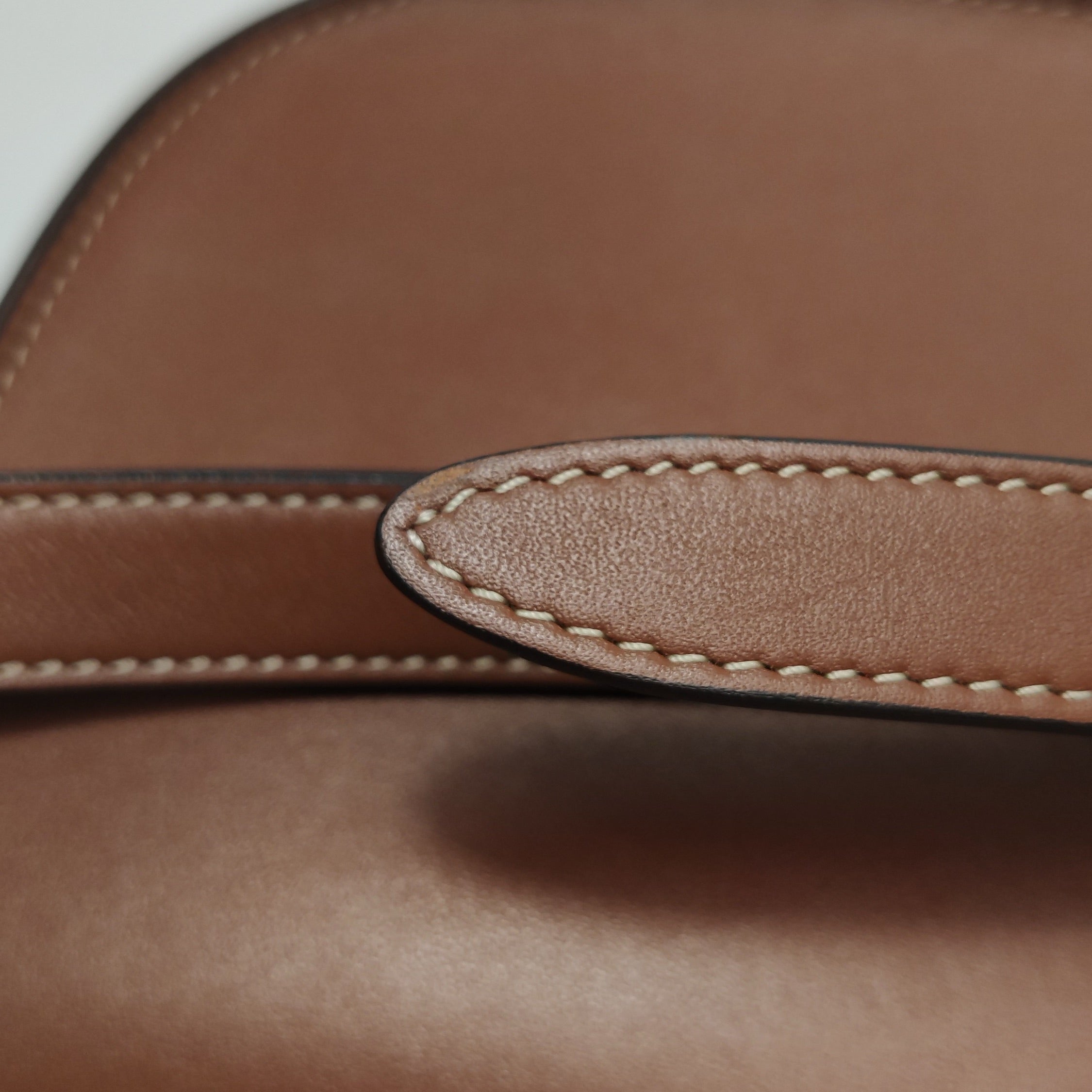 Celine Crossbody CONF.198263DU3.04LU