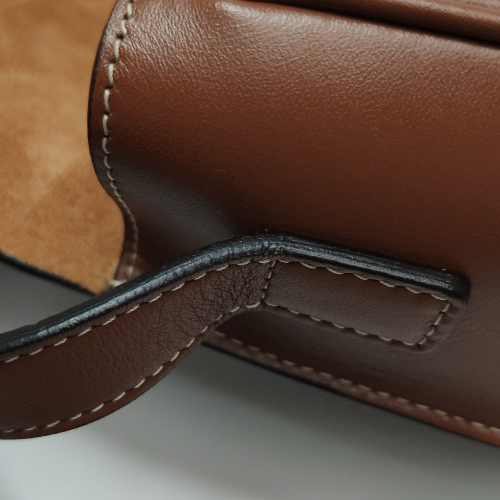 Celine Crossbody CONF.198263DU3.04LU