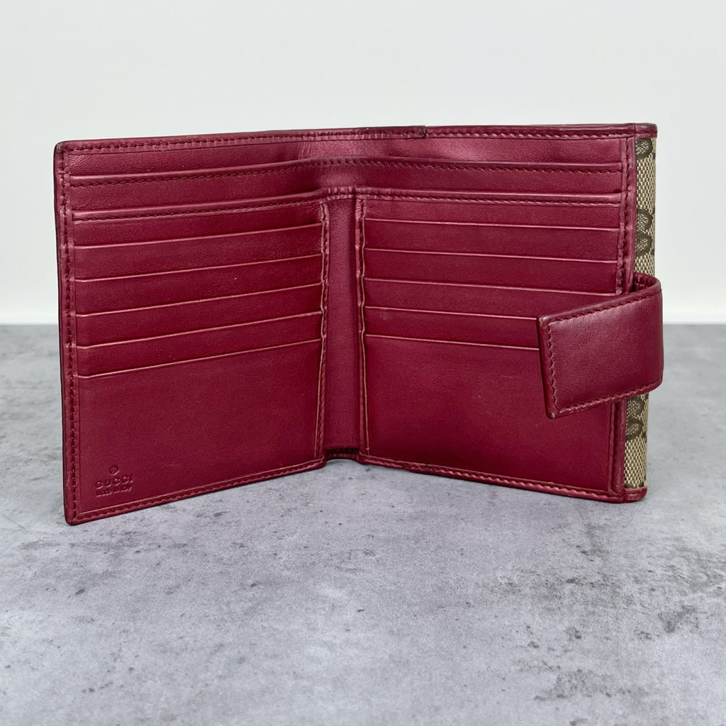 Gucci Canvas