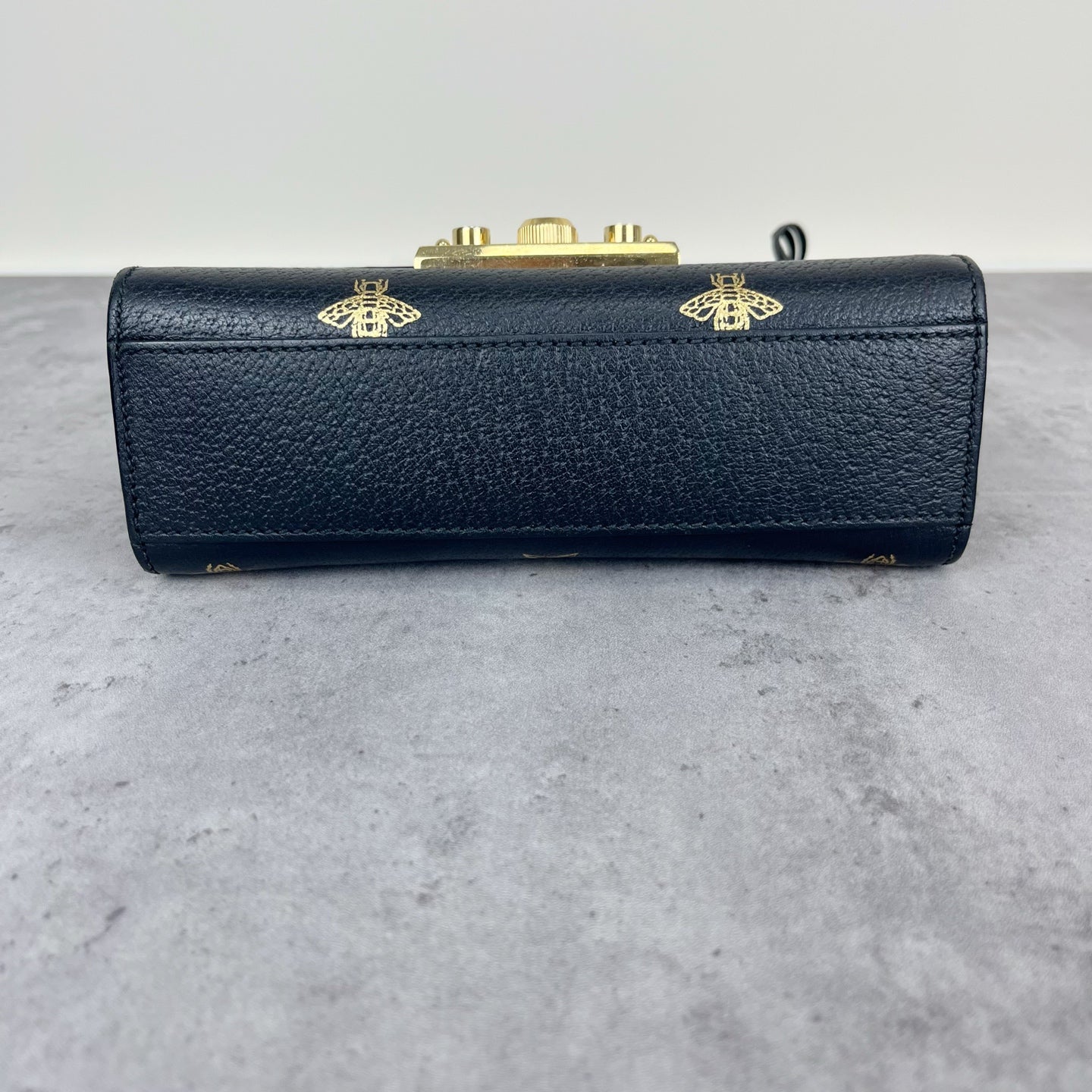 Gucci Black 432182DJ2LG1055