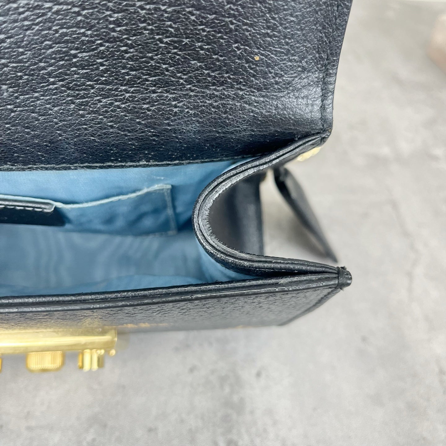 Gucci Black 432182DJ2LG1055