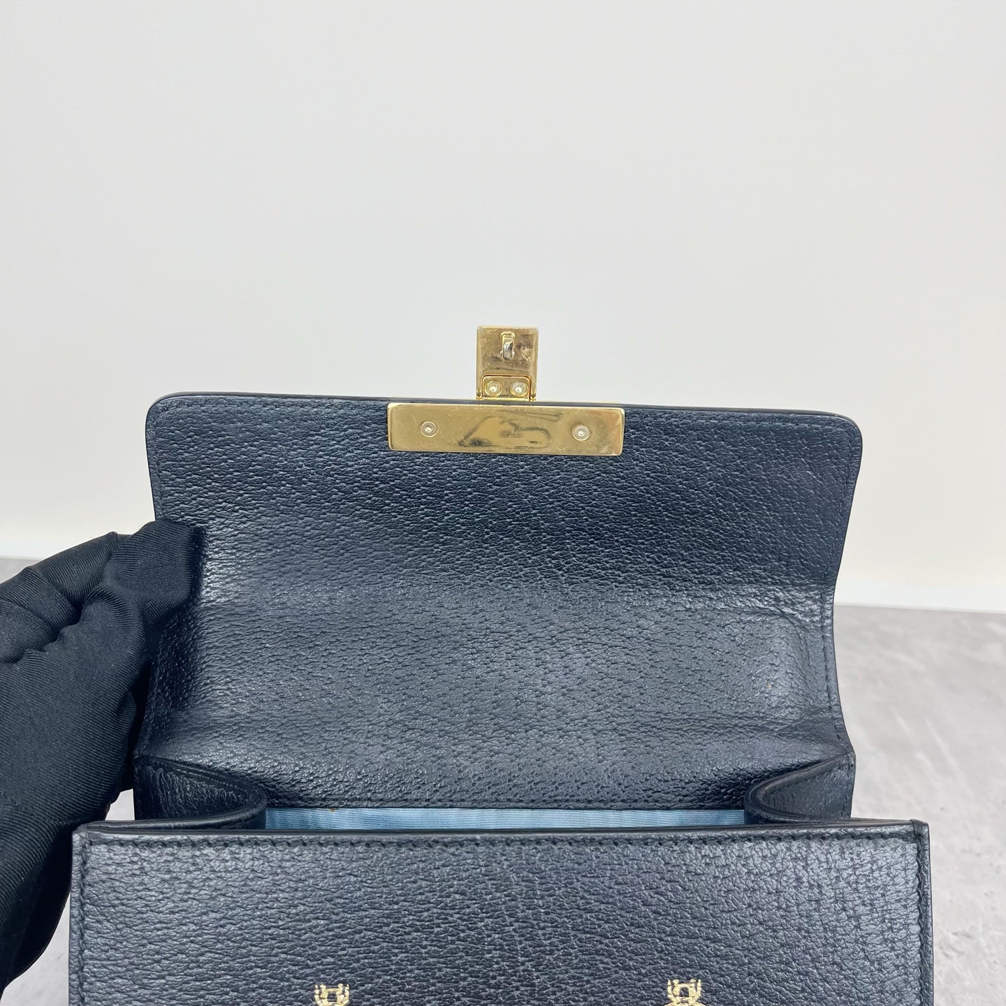 Gucci Black 432182DJ2LG1055