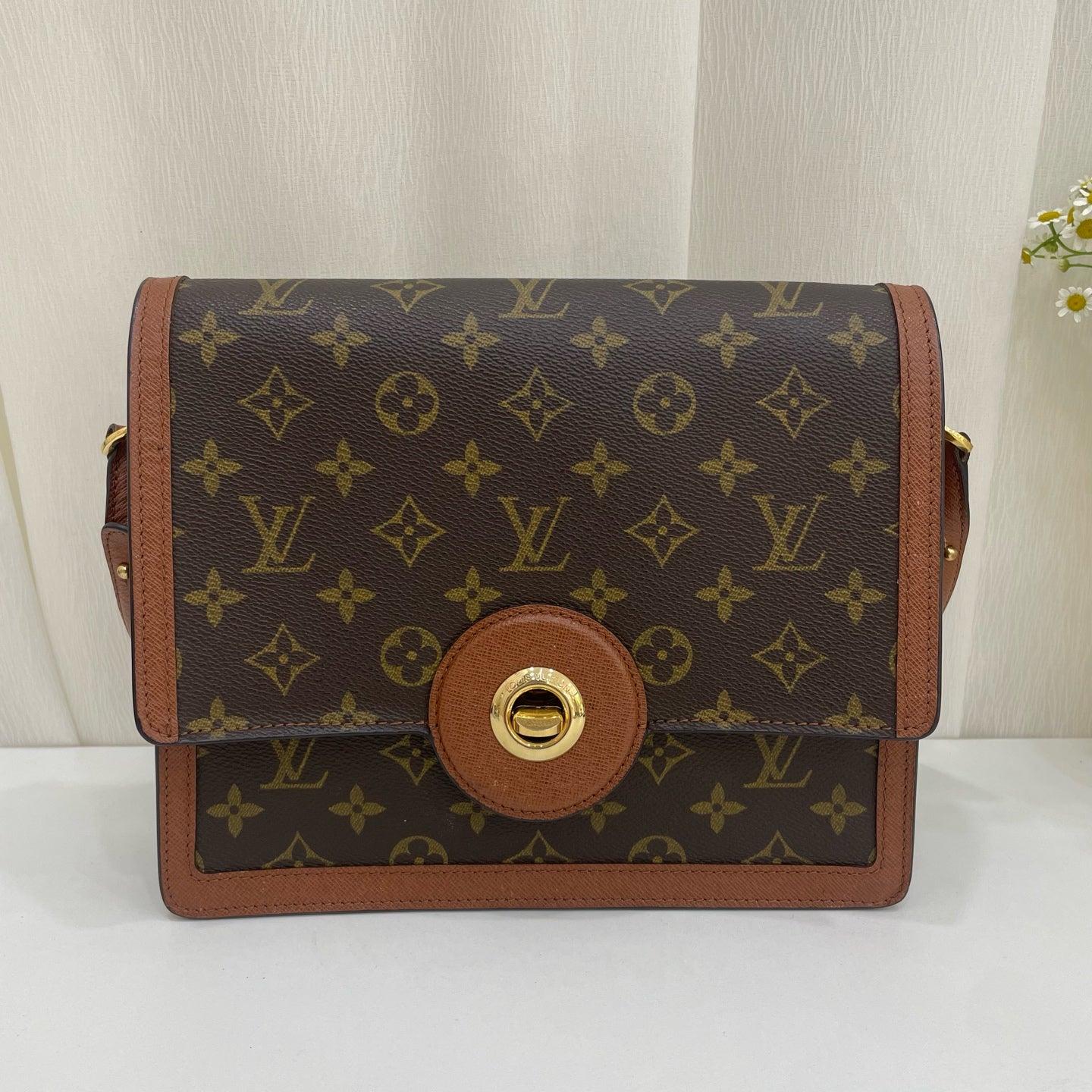 Louis Vuitton Metal