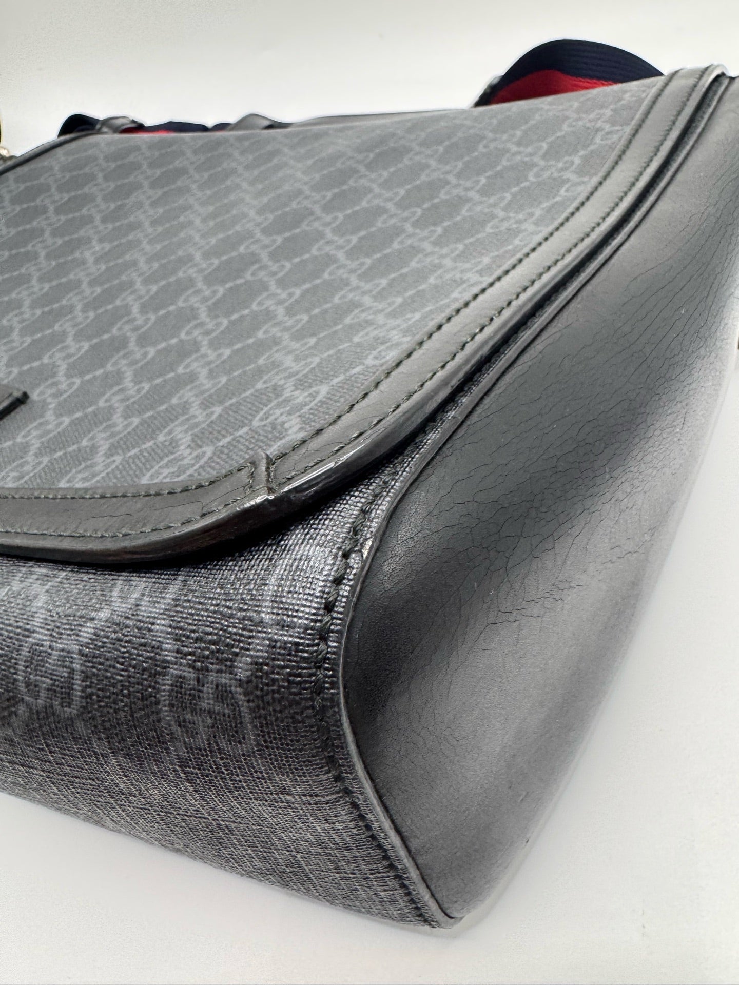 Gucci Shoulder Bag