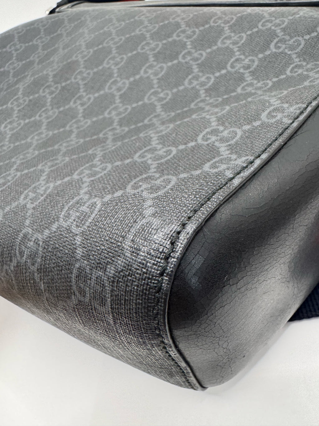 Gucci Shoulder Bag