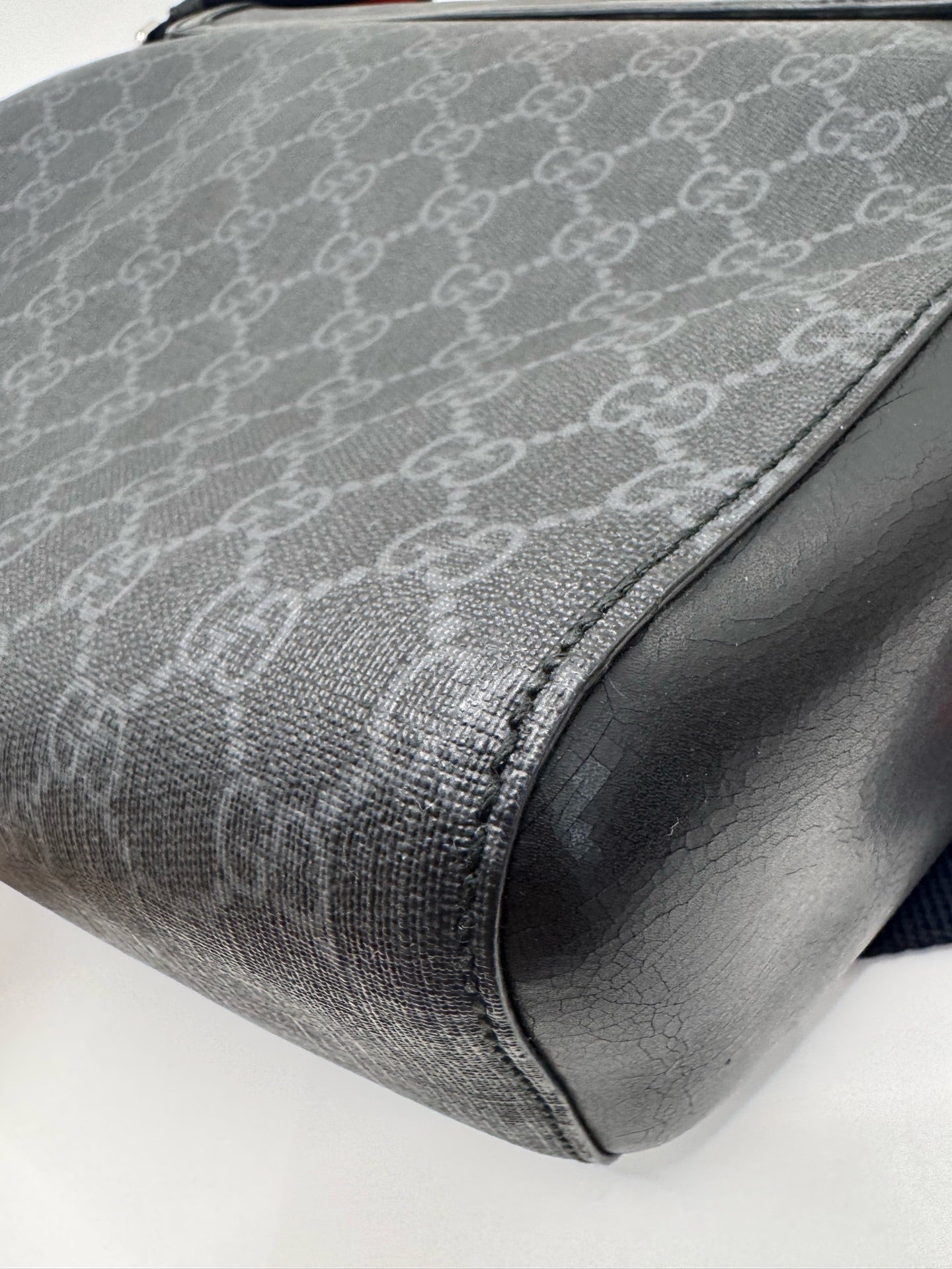 Gucci Shoulder Bag