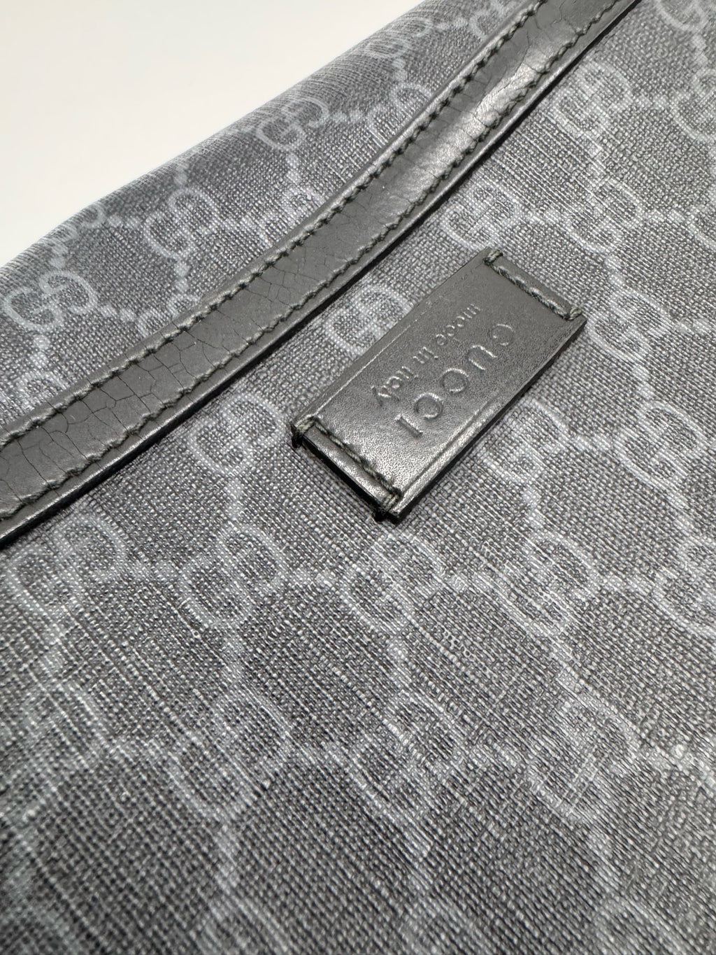 Gucci Shoulder Bag