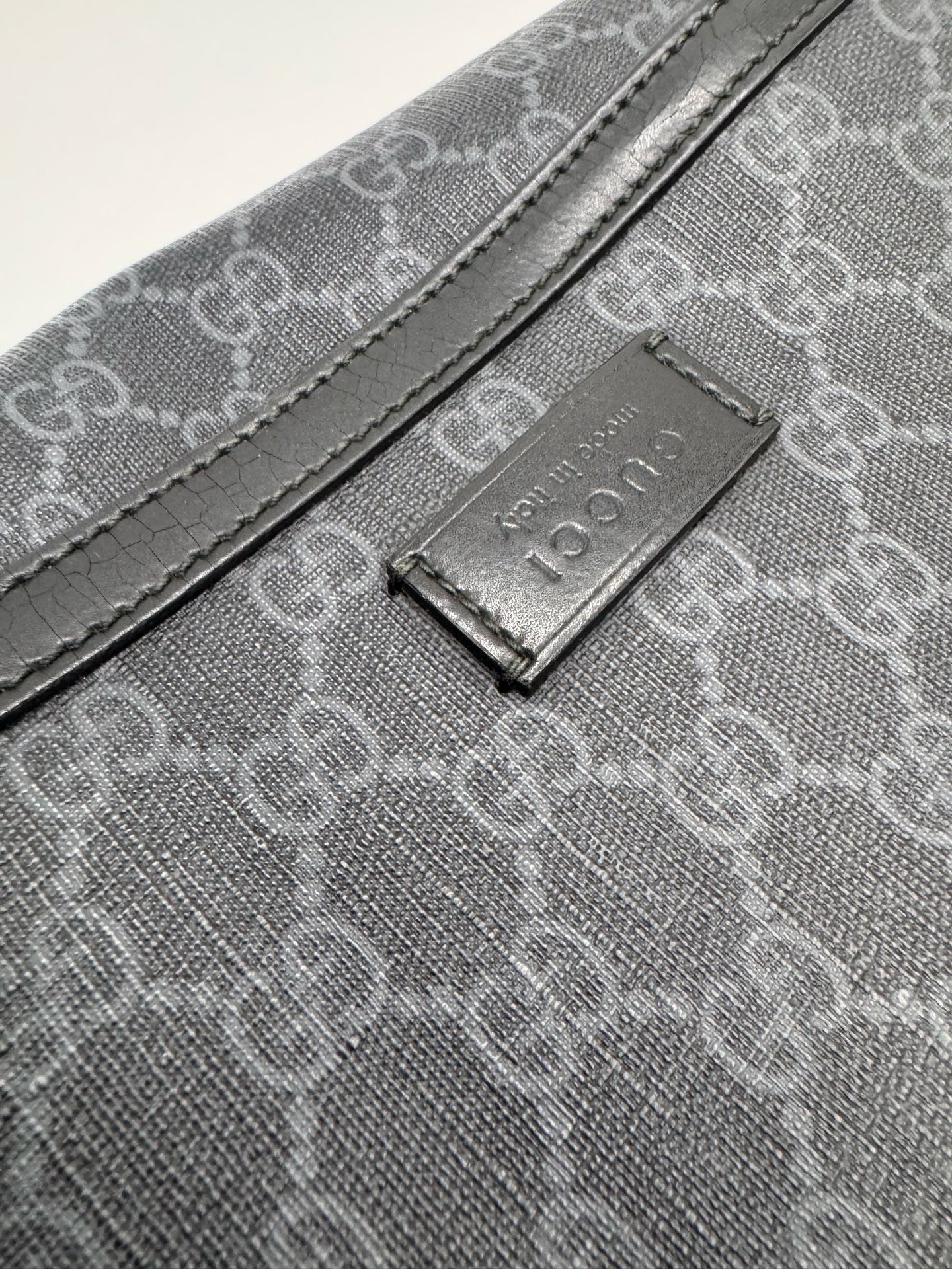 Gucci Shoulder Bag