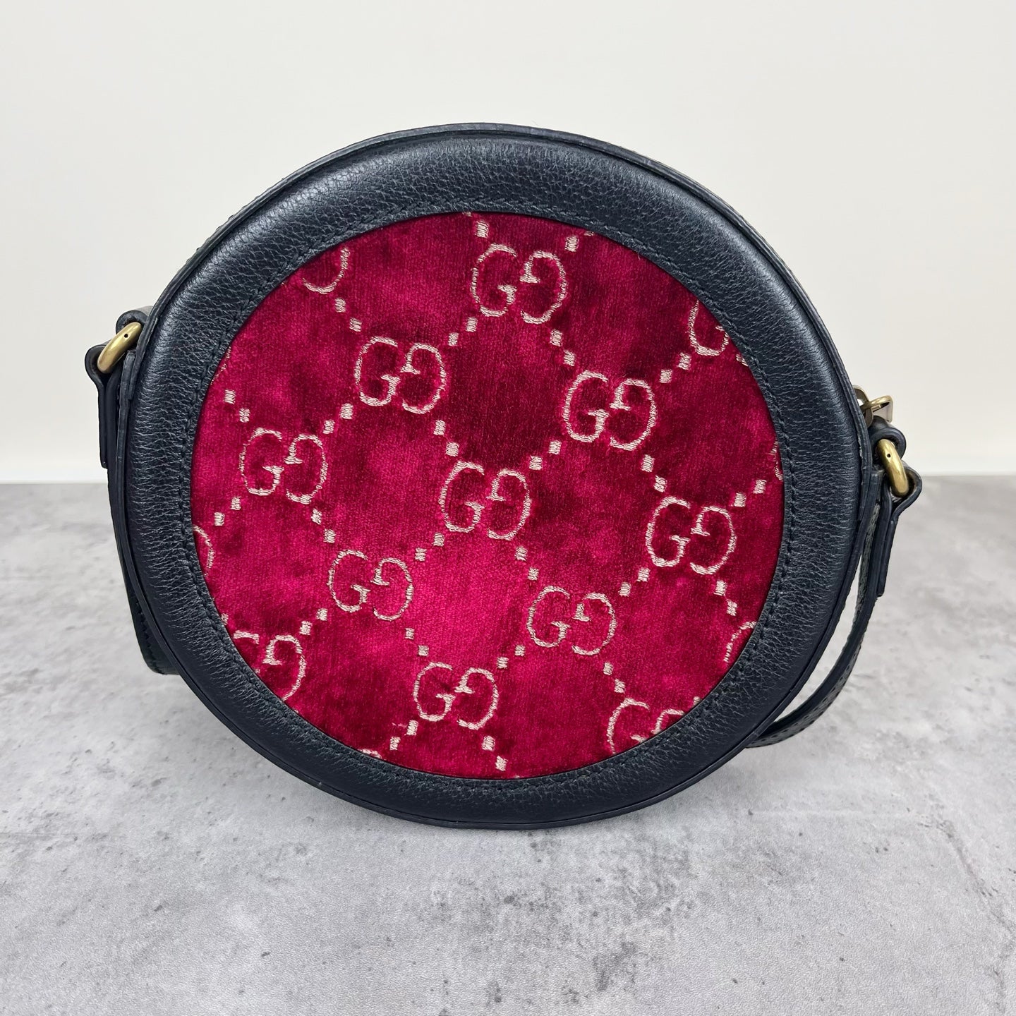 Gucci Velvet Red 574978-9TIKT-6464