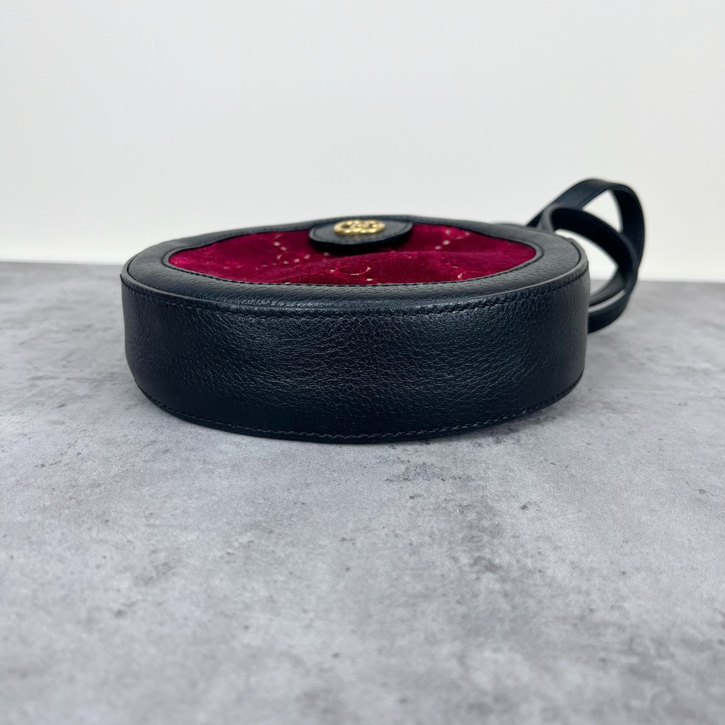 Gucci Velvet Red 574978-9TIKT-6464