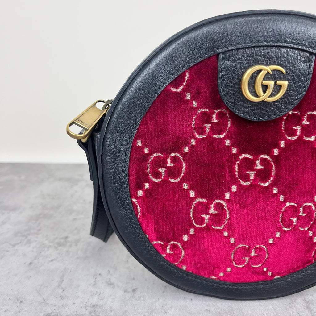 Gucci Velvet Red 574978-9TIKT-6464