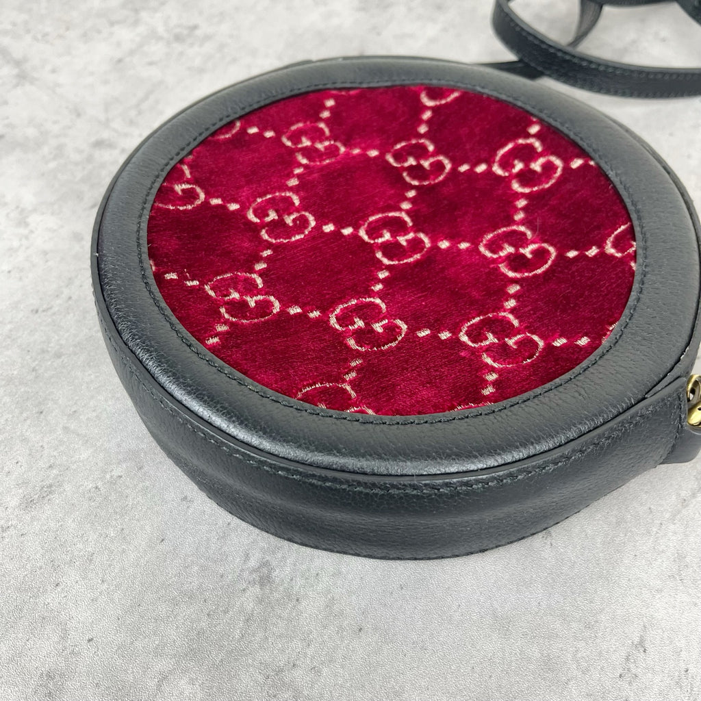 Gucci Velvet Red 574978-9TIKT-6464