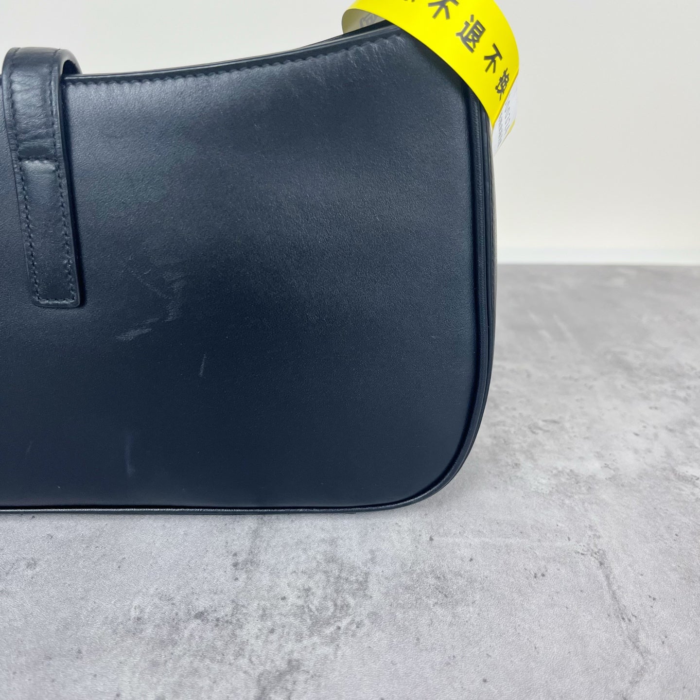 Saint laurent LE 5 to 7 series 6572282R20W1000