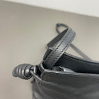 Loewe Alcantara