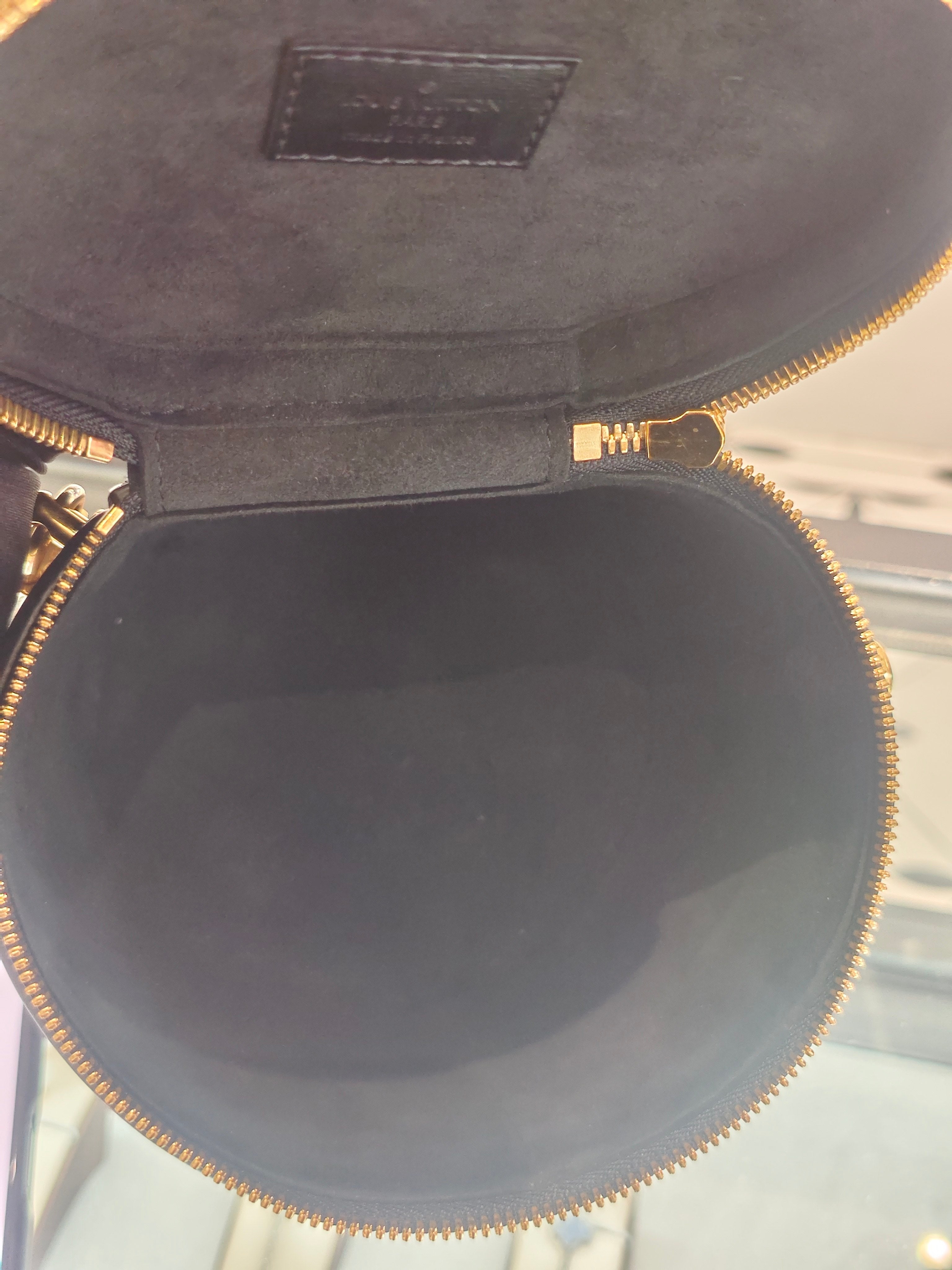 Louis Vuitton Cannes 15 x 17 x 15 centimeters (length x height x width) M43986