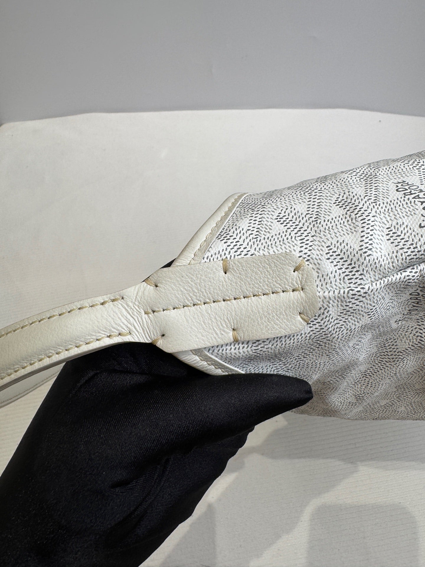 Goyard White